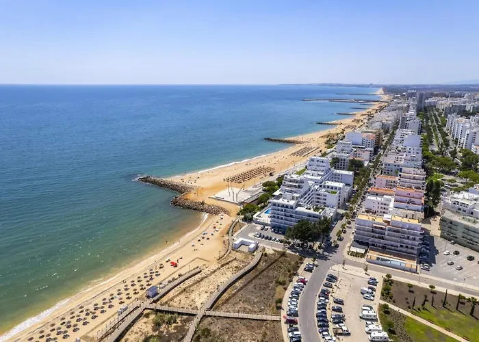 아파트 Seaview Serenity With Pool & Garden 쿼테이라