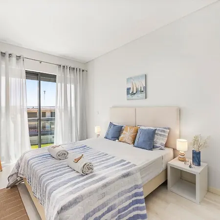 Seaview Serenity With Pool & Garden *