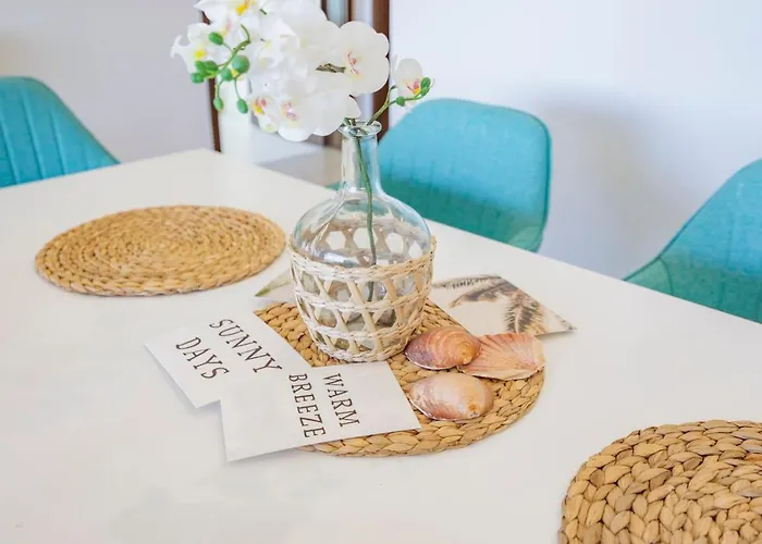 Seaview Serenity With Pool & Garden 奎特里拉