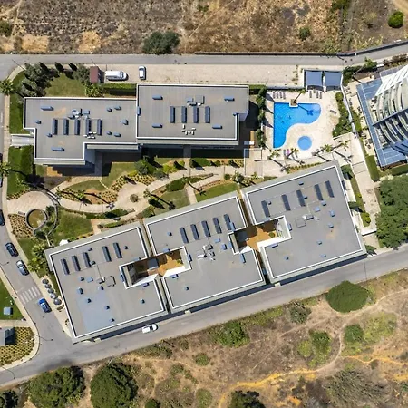 Apartmán Seaview Serenity With Pool & Garden