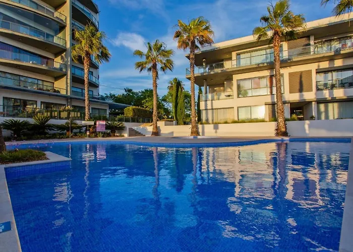 Seaview Serenity With Pool & Garden Appartement