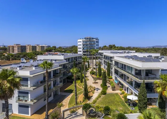 Appartement Seaview Serenity With Pool & Garden