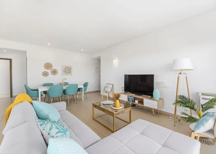 Appartement Seaview Serenity With Pool & Garden
