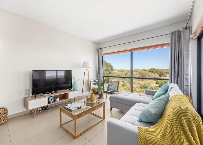 Appartement Seaview Serenity With Pool & Garden Quarteira