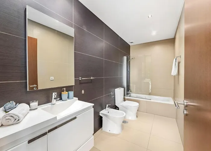 Seaview Serenity With Pool & Garden Appartement